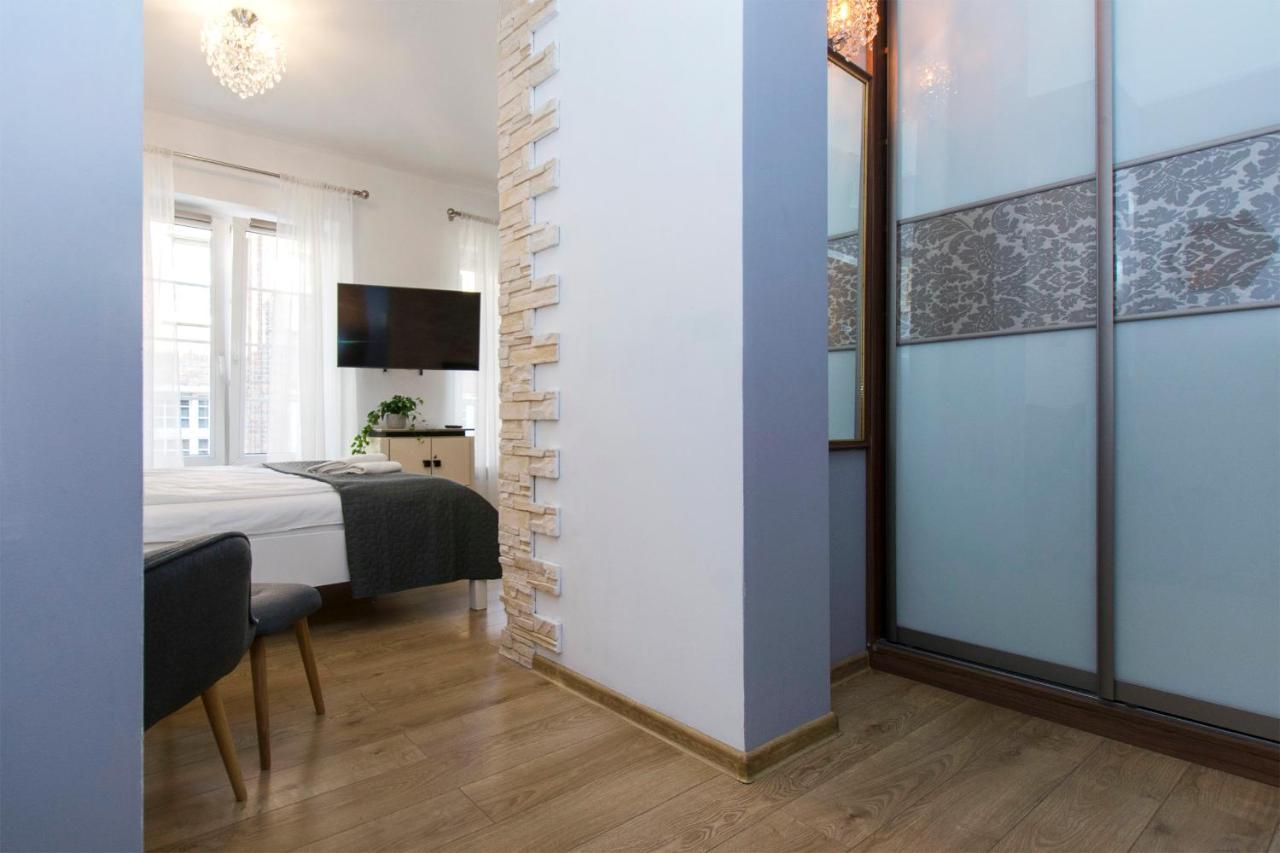 Old Town Dlugi Targ Apartment *