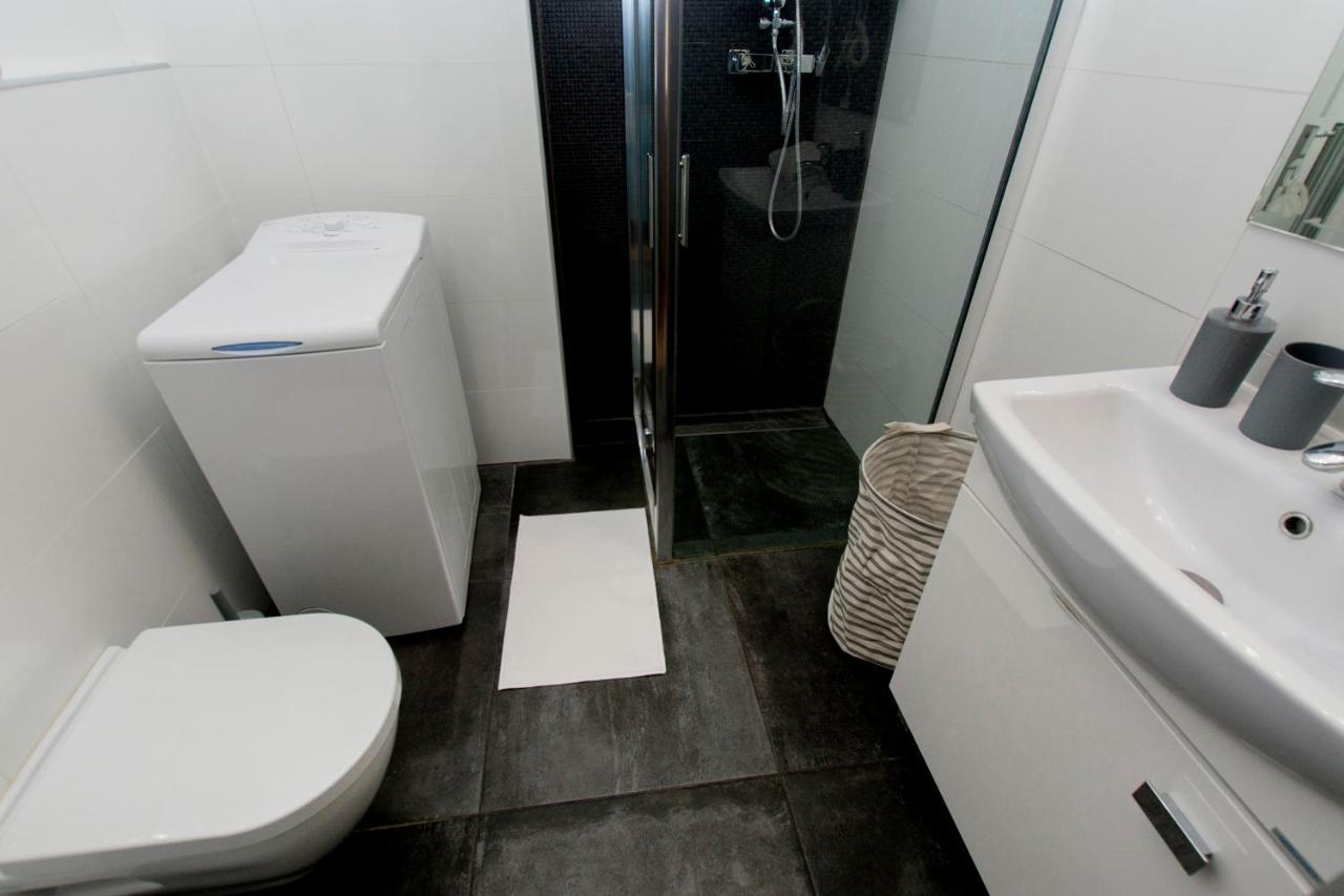 Old Town Dlugi Targ Apartment